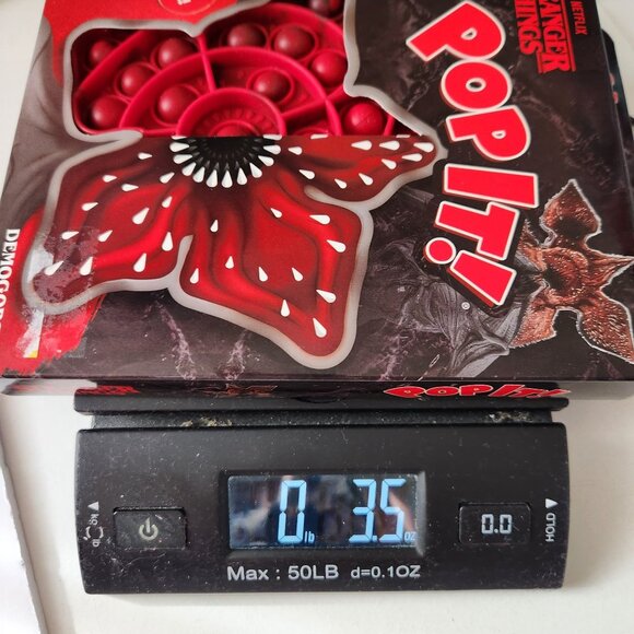 Netflix Stranger Things Demogorgon Pop It! Bubble Popping Game For Ages 3-10 - Picture 8 of 8